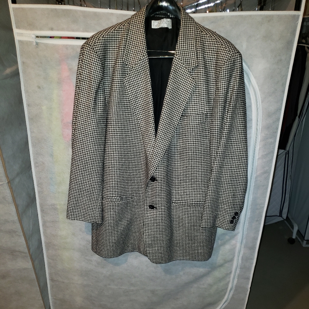 2 button black & white checkered ventless sport jacket